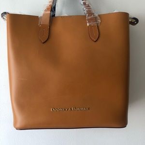 Dooney and bourke Liliana bag